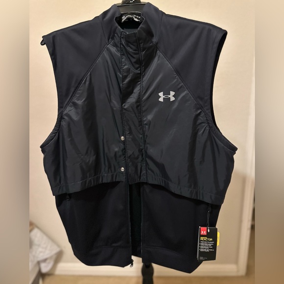 NEW WT UNDER ARMOUR COLDGEAR REACTOR RUN VEST BLACK SIZE LARGE SLEEVLESS - Picture 1 of 13